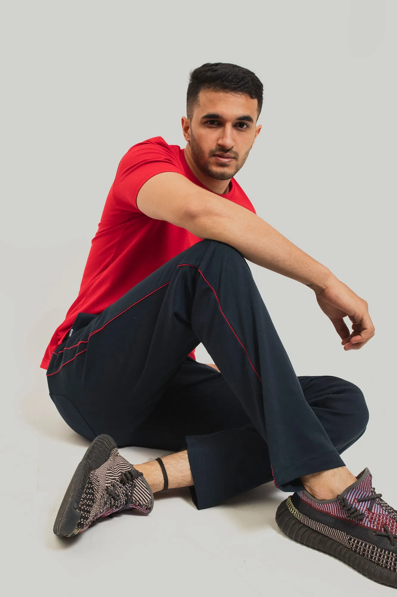 ACTIVE PANT WITH PIPING