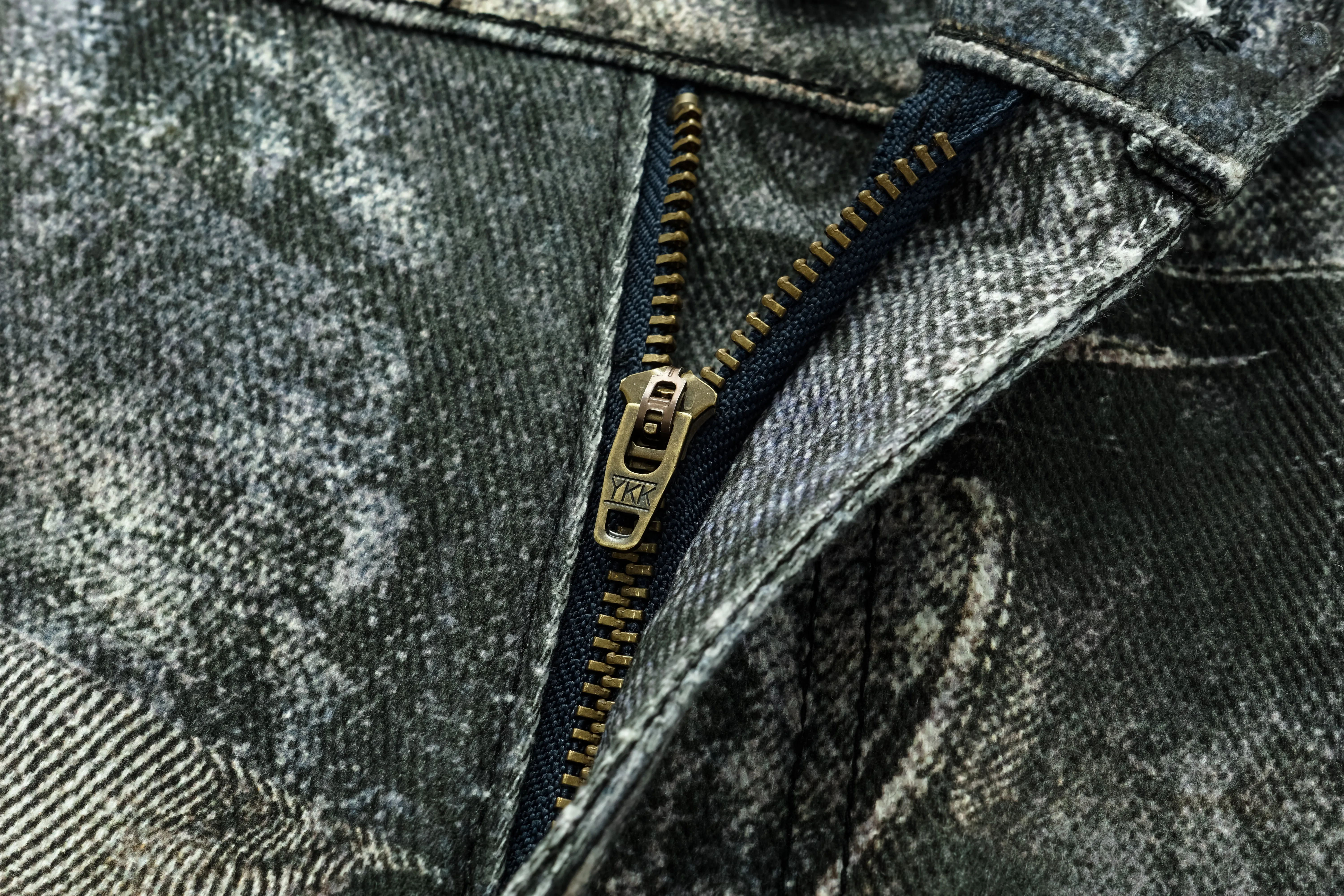 Dom Distressed Graffiti Jeans