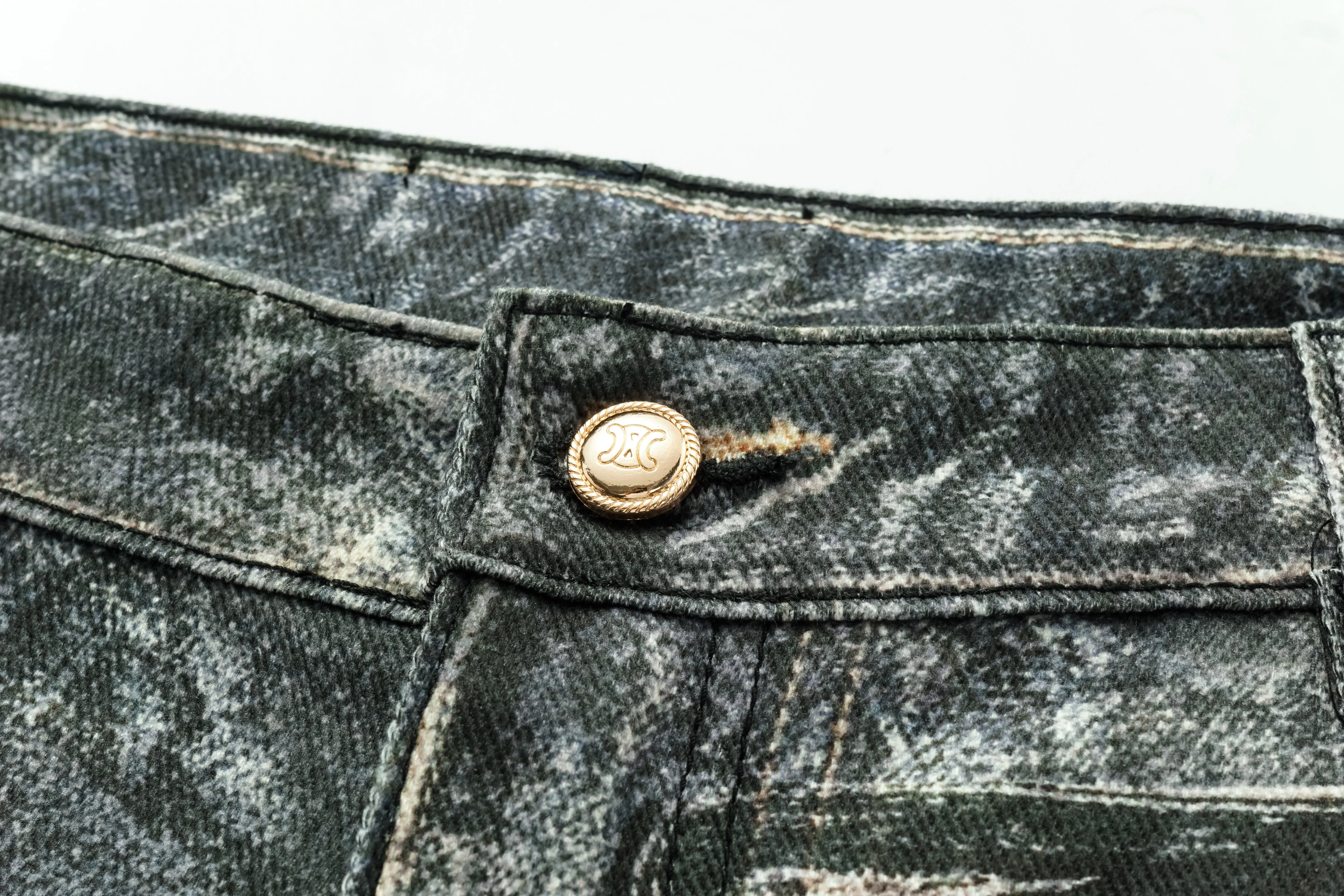 Dom Distressed Graffiti Jeans