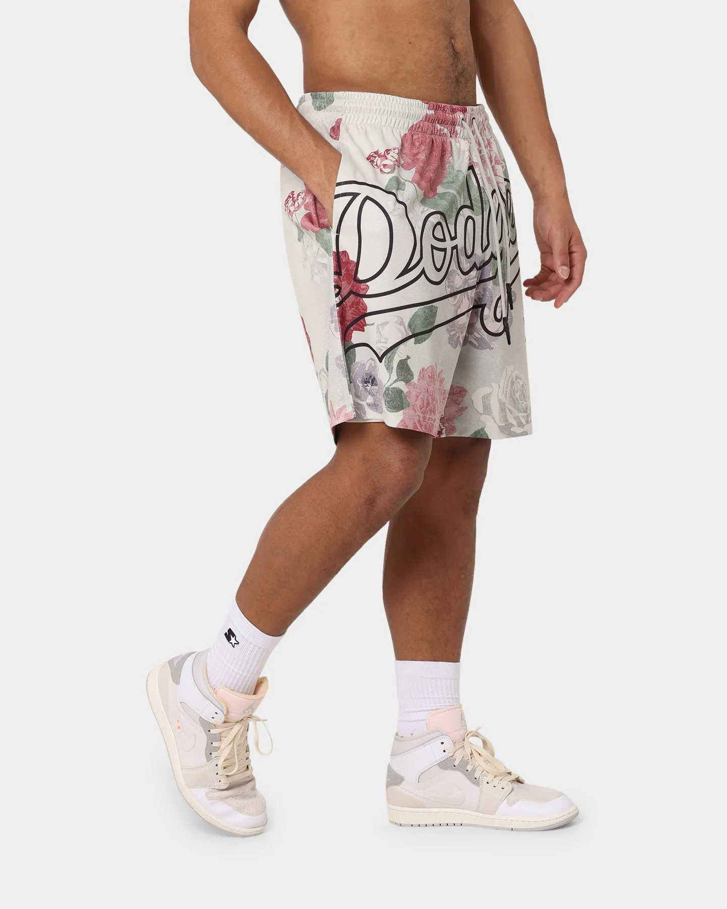 Majestic Athletic Los Angeles Dodgers Digi Floral Camo Shorts Vintage White